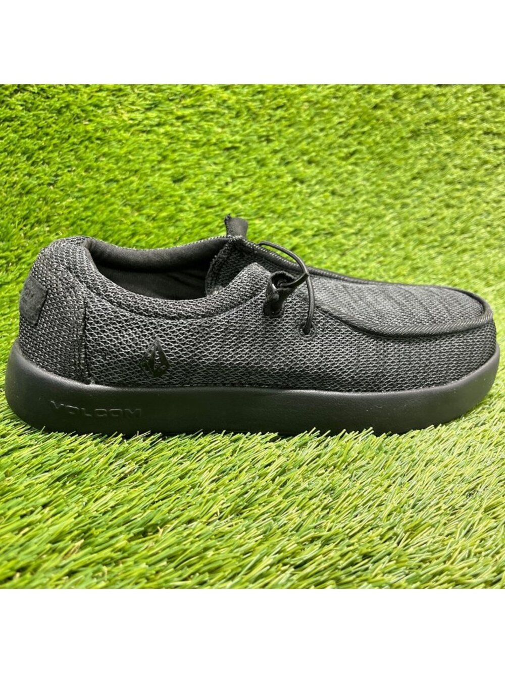 Volcom Chill Womens Size 9W Black Gray Composite Toe Safety Work Slip-On Shoes
